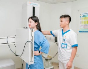 Ngày càng có nhiều người tử vong vì UT phổi, bác sĩ cảnh báo: Đêm đến thấy 4 thứ này khám nhanh còn kịp!
